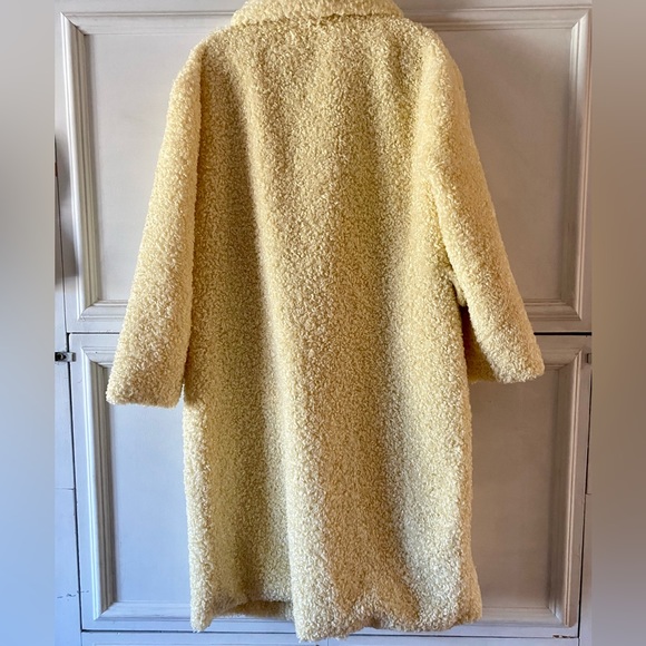 Glamorous brand fuzzy yellow pea coat with pockets! - Picture 2 of 2